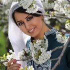Young Poet Hila Sedighi Arrested at Airport in Tehran, Latest in String of Arrests