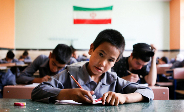 afghan-student-in-iran